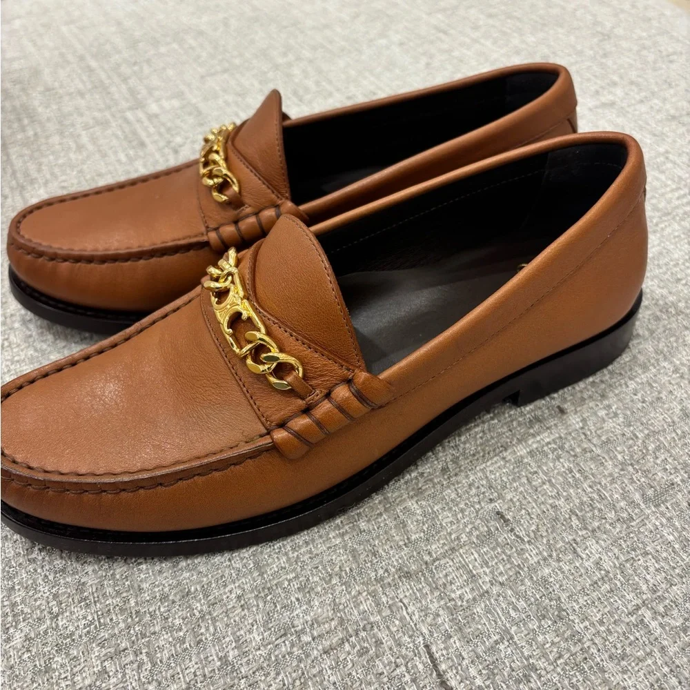 CELINE - Leather Loafers with Gold Chain. AVAIL